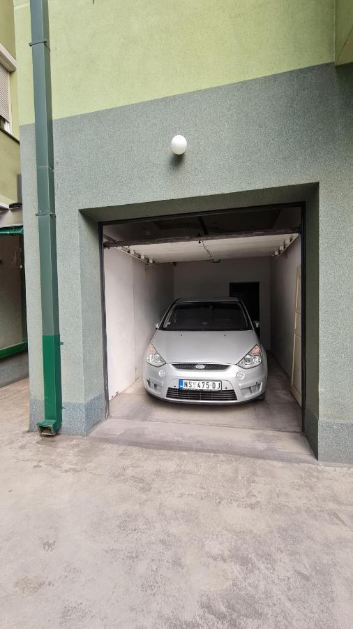 Mina Penthouse Leilighet Novi Sad Eksteriør bilde